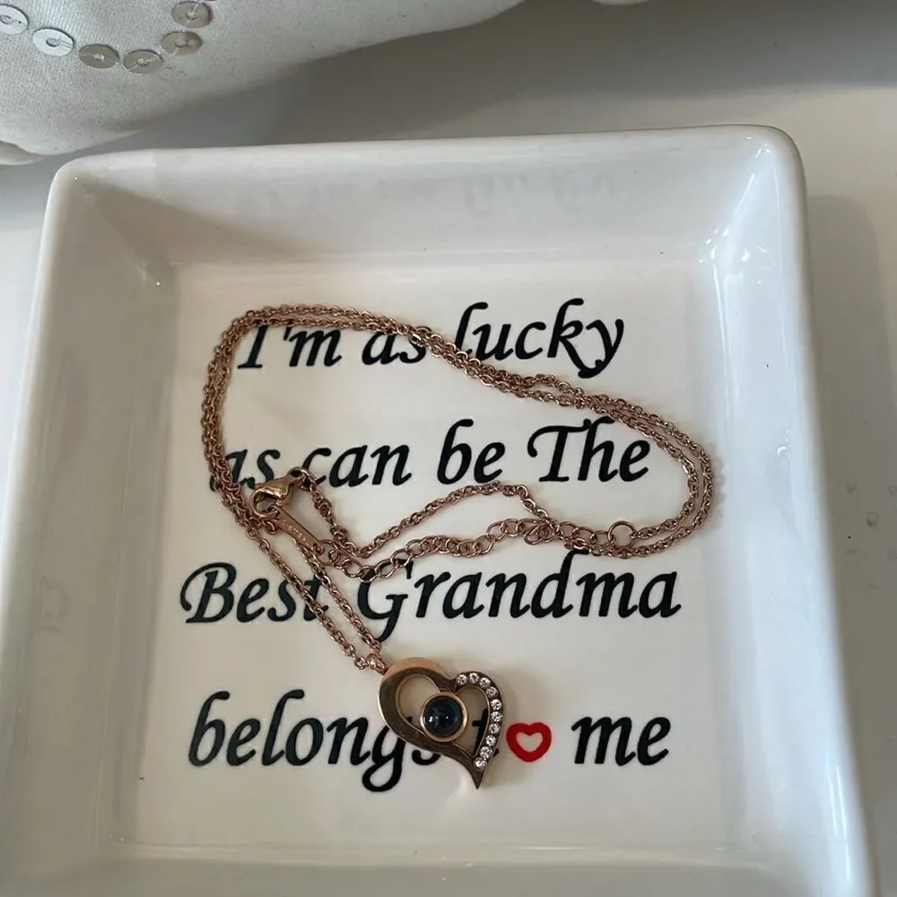 Best Grandma Ever Keepsake Jewerly Box with heart shape necklace